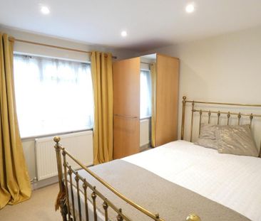 1 bedroom ground floor flat to rent - Photo 3