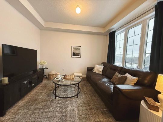 For Lease - 122 Coronation Road, Whitby, Ontario - Photo 1