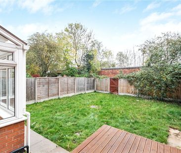 A three bedroom detached property situated within Long Eaton - Photo 4