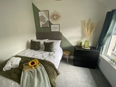 To Let 1 Bed Apartment - Photo 4