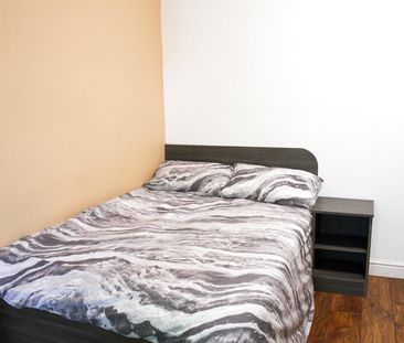 Apt 3, 4 St John’s Terrace - Photo 5