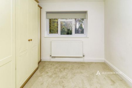 3 bedroom semi-detached house to rent - Photo 5