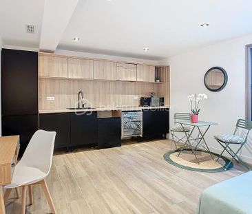 Appartement de 65 m² à Carrieres-Sur-Seine - Photo 2