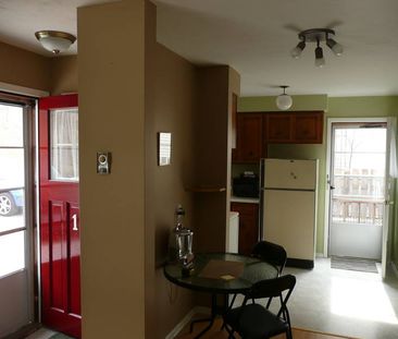 235 Kent #810 - Photo 1