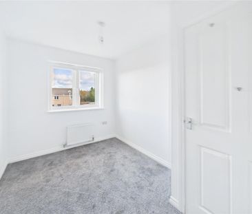 3 bedroom end of terrace house to rent - Photo 6