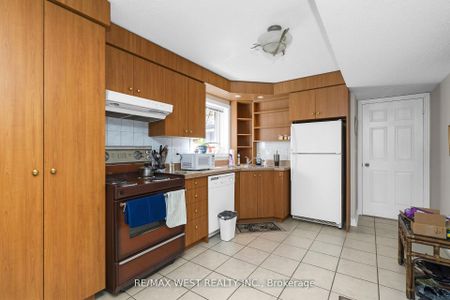 For Lease - 362 Avro Road, Vaughan, Ontario - Photo 3