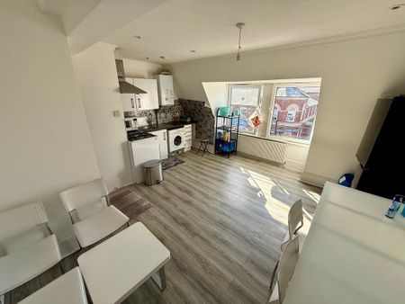 1 bedroom flat to rent - Photo 4