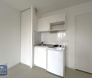 Location Appartement 1 pièce 23m² ST NAZAIRE 44600 - Photo 2