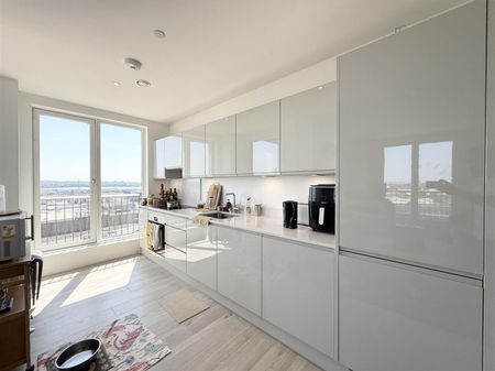 2 Bedroom Apartment To Let - Photo 5