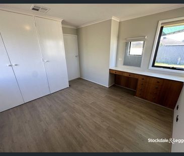 REJUVENATED 3 BEDROOM HOME IN SOUTH SHEPPARTON - Photo 3