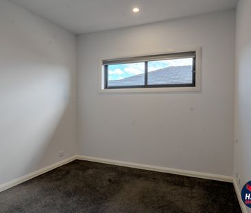 14 Gardiner Street, GOOGONG NSW 2620 - Photo 5