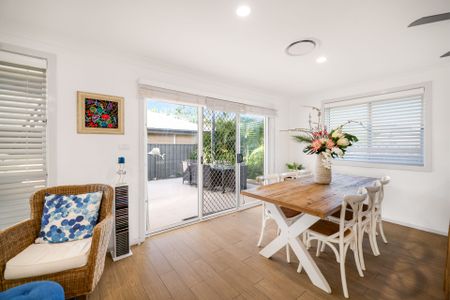 Coastal 3 Bedroom - 2 Bathroom - Double Garage plus Boat or Van Storage - Photo 4