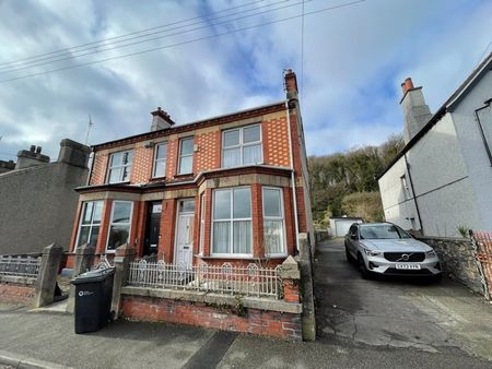 Church Terrace, Llangefni, Isle of Anglesey - Photo 3