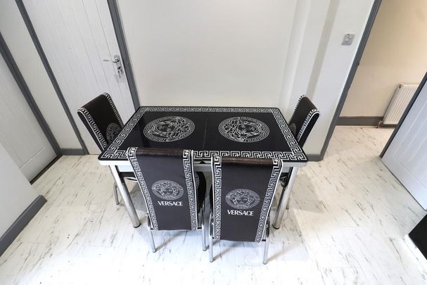 5 bedroom terraced house to rent - Photo 1