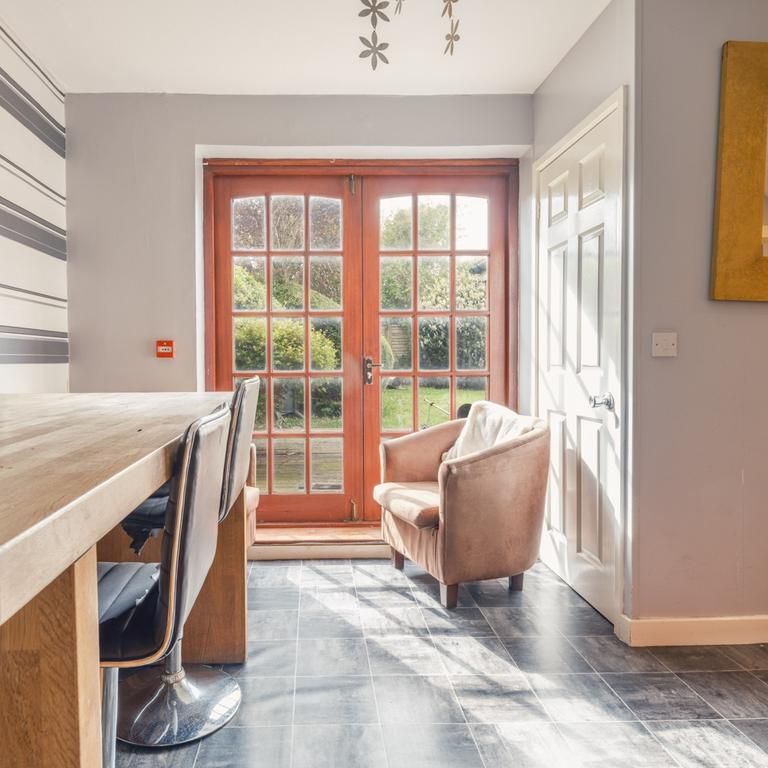 1 bedroom semi-detached house to rent - Photo 1