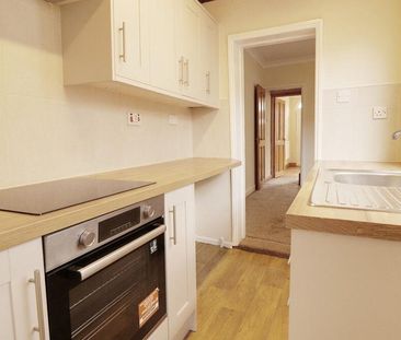 3 bedroom terraced house to rent - Photo 6
