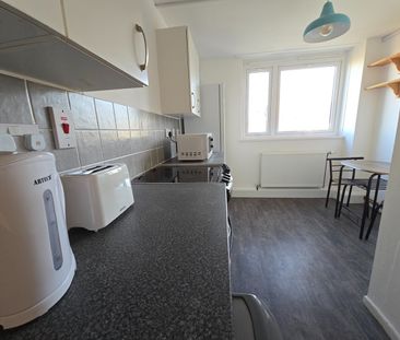 2 Bed Flat, Riverbank Tower, M3 - Photo 3