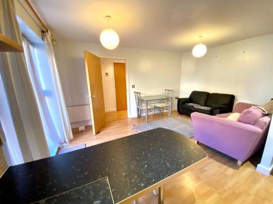 2 bedroom flat to rent - Photo 1