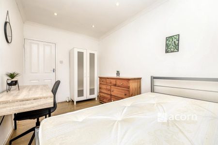 3 bedroom flat to rent - Photo 5