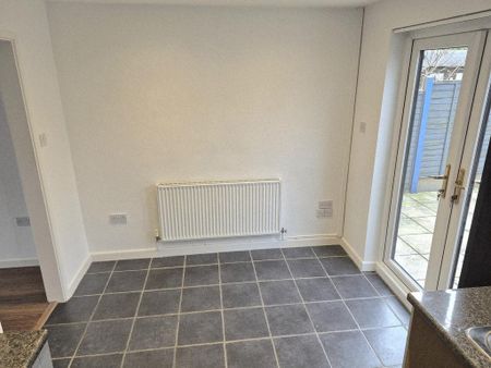 2 bedroom terraced house to rent - Photo 3