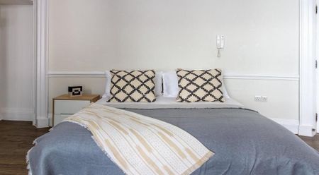 Studio to rent - Photo 5