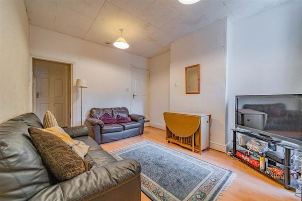 4 bedroom house to rent - Photo 1