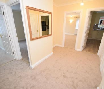 3 bedroom flat to rent - Photo 2