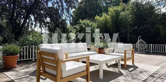 Elegance, volume and discretion in a privileged environment - Foto 3