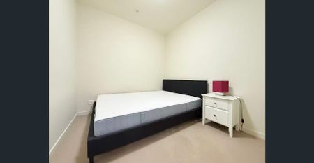 Fully Furnished Apartment with Spectacular Views on Collins Street - Photo 2