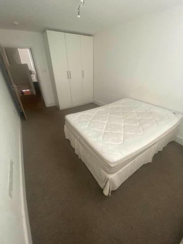 2 bedroom flat to rent - Photo 4