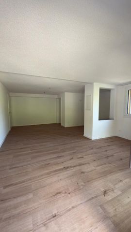 2.5 Zimmer, 74 m², 2. Stock - Photo 3