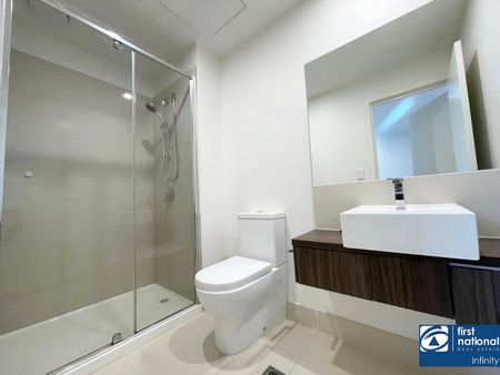 Close to Deakin Uni - 2 Bedrooms, 2 Toilets, 1 Car space - Photo 4