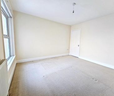 2 bedroom semi-detached house to rent - Photo 3