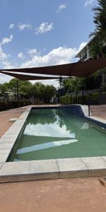 Spacious 2 Bedroom Unit in Great Location - Photo 4