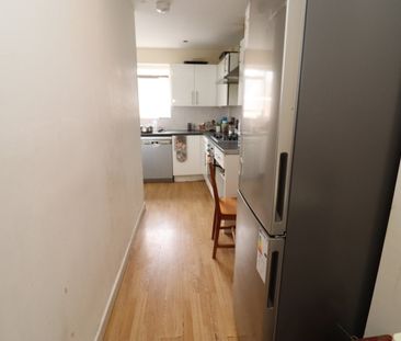Room in a Shared House, Capstan Square, E14 - Photo 6