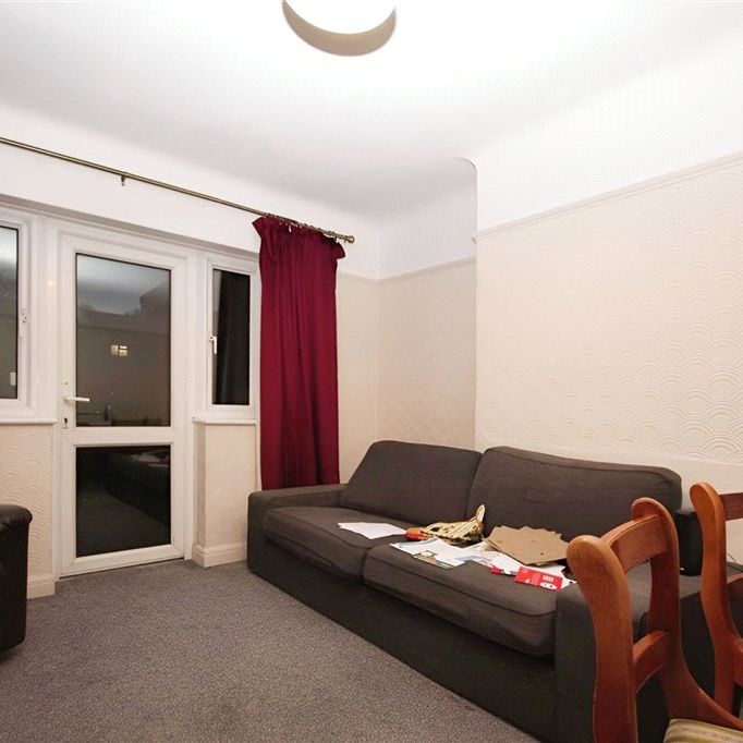 Beckingham Road, Guildford, Surrey, GU2 8BU - Photo 1