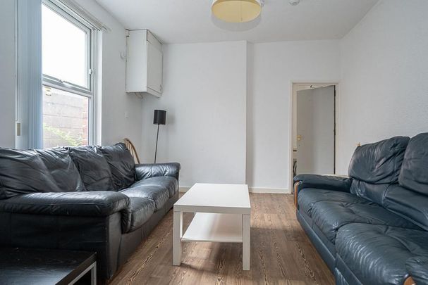 6 bedroom terraced house to rent - Photo 1