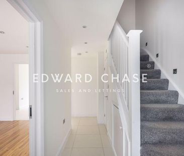 4 bedroom terraced house to rent - Photo 1