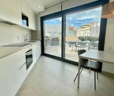 1 bedroom luxury penthouse for rent in Valencia, Spain - Photo 1