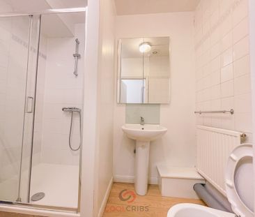 Holloway Road, Islington, London, N7 - Photo 3