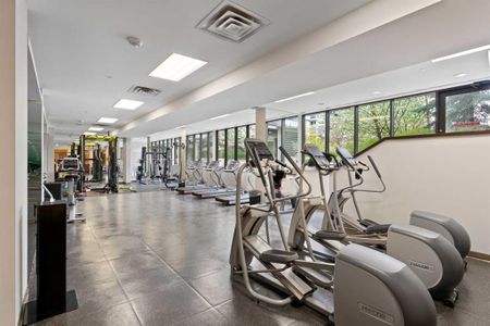 Eau Claire River View Condo | Pool Access & Underground Parking - Photo 3