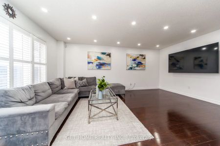 Detached Home For Lease | E9239530 - Photo 5