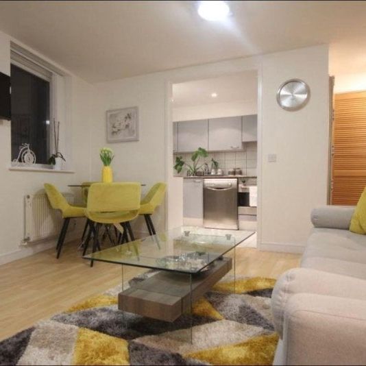 Royal Quay, Liverpool - Photo 1