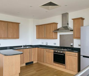 Mortlake High Street, SW14, London - Photo 5