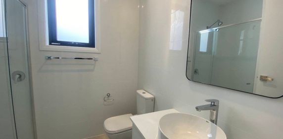 Near New One Bedroom Granny Flat - Photo 2