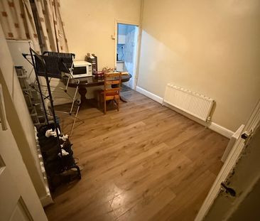 2 Bed Terraced House, Kenilworth Road, B20 - Photo 1