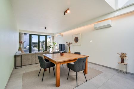 Prachtige, totaal vernieuwde woning nabij centrum Wettteren - Photo 4