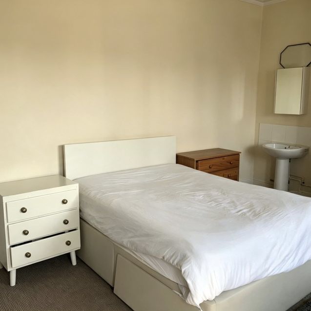 Pinhoe Road, Exeter - Photo 1