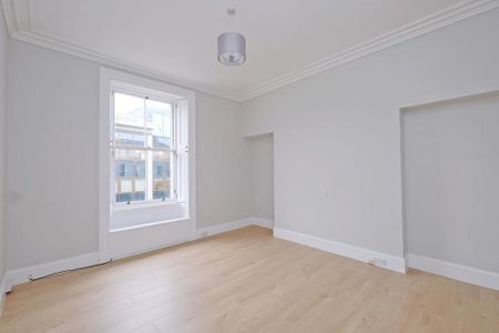 Crimon Place, First Floor, AB10 - Photo 4