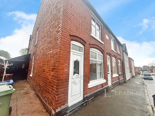 3 bedroom end of terrace to rent Stafford Street, WS12 - Photo 1